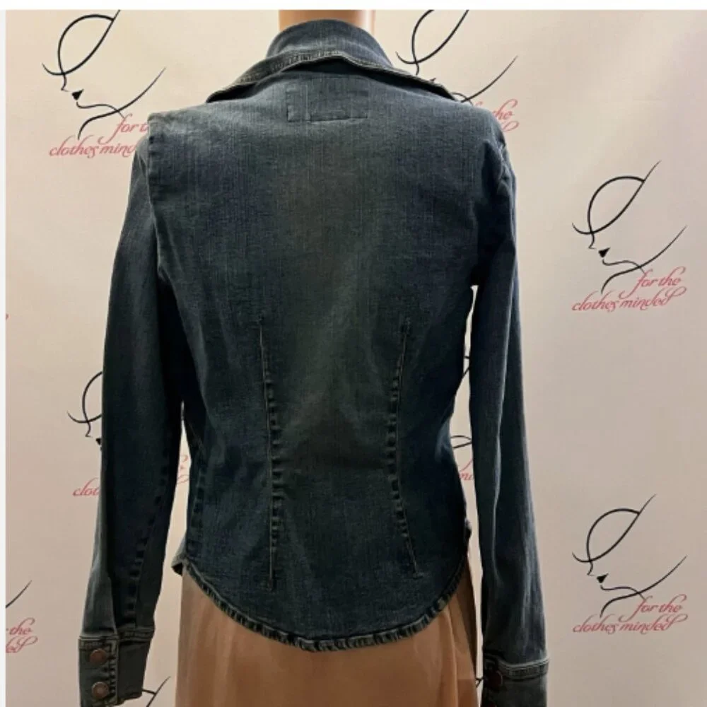 Hot Kiss. Size XS. Cotton Spandex. Denim Shacket. Snap. Fitted. B129 - Picture 4 of 5